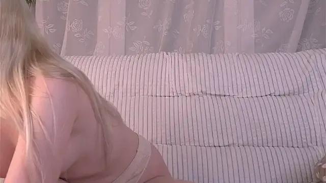 StripChat twinkiedust is Freechat twinkiedust — suck and lick Anna`s boobs