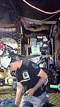 Freechat twistafatpipe on StripChat