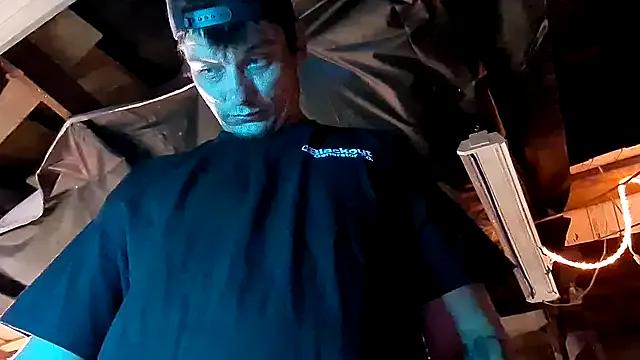 Freechat twistafatpipe on StripChat