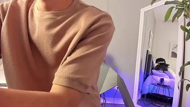 Freechat Tylerffoxx on StripChat