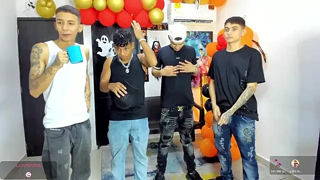 Freechat Voyeurism_guyss on StripChat