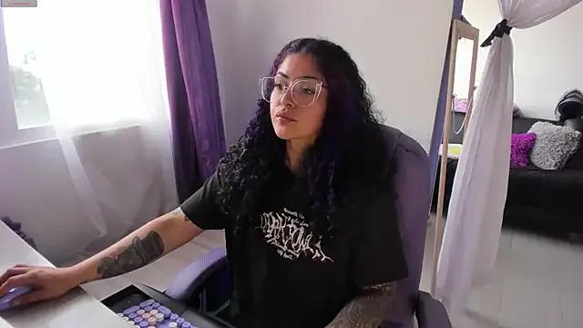 Freechat witchviolet on StripChat