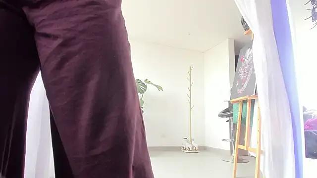 Freechat witchviolet on StripChat