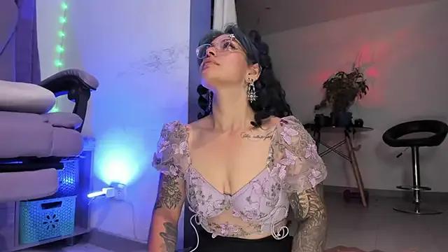 Freechat witchviolet on StripChat