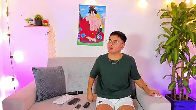 Freechat Young_Ben on StripChat