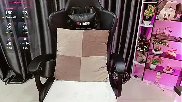 Freechat Yuki-yio on StripChat