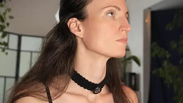 Freechat yulladao on StripChat