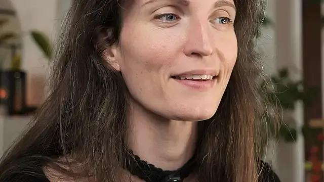 Freechat yulladao on StripChat