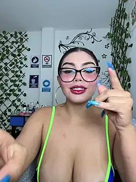 Freechat zui_lu on StripChat