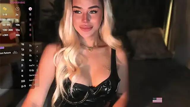 Freechat ZyraGoddes on StripChat